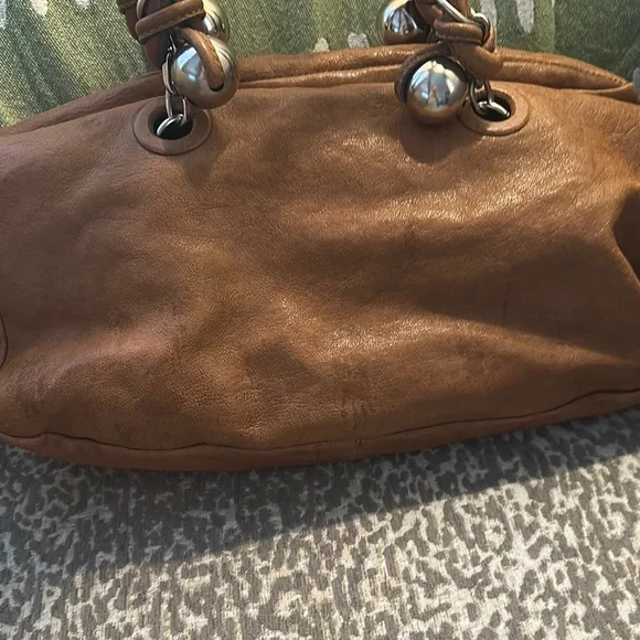 Vintage Chloe Brown Leather Shoulder Bag with Dome Silhouette - Picture 4 of 8